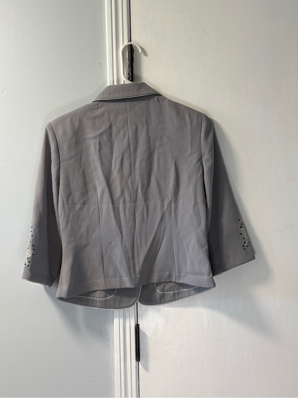 Women's Gray Embroidered Blazer Jacket - Picture 3 of 4